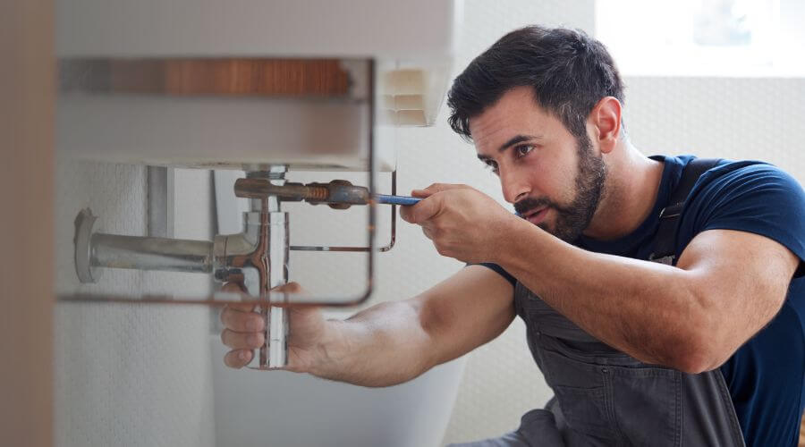 Water heater thermostat replacement in Granite Canon, WY